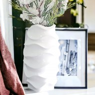 Vase décorative ondulé moderne
