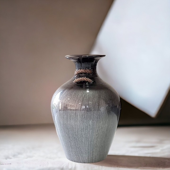 Schmuckvase mit Kragen vergoldet