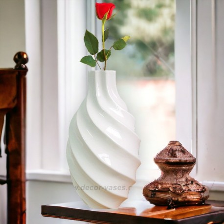 ceramic twisted decorative vase