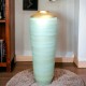Lange Vase H 70 cm pastellgrüne und goldene Keramik