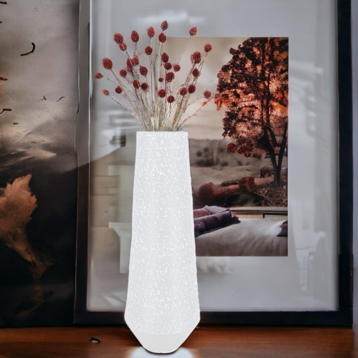 Contemporain vase gris sec avec gravure