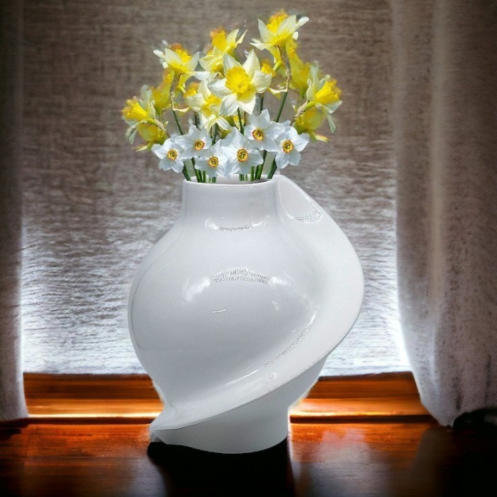vaso Saturno contemporaneo in ceramica pregiata