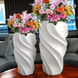 Modern Wavy Decorative Vases