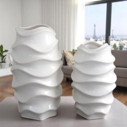 Vaso decorativo moderno ondulato