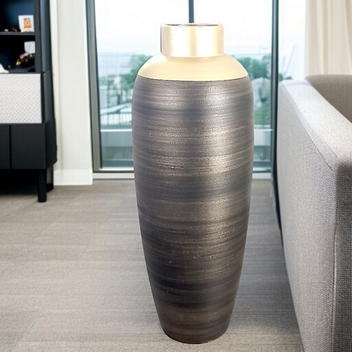 Lange Vase aus goldener Keramik