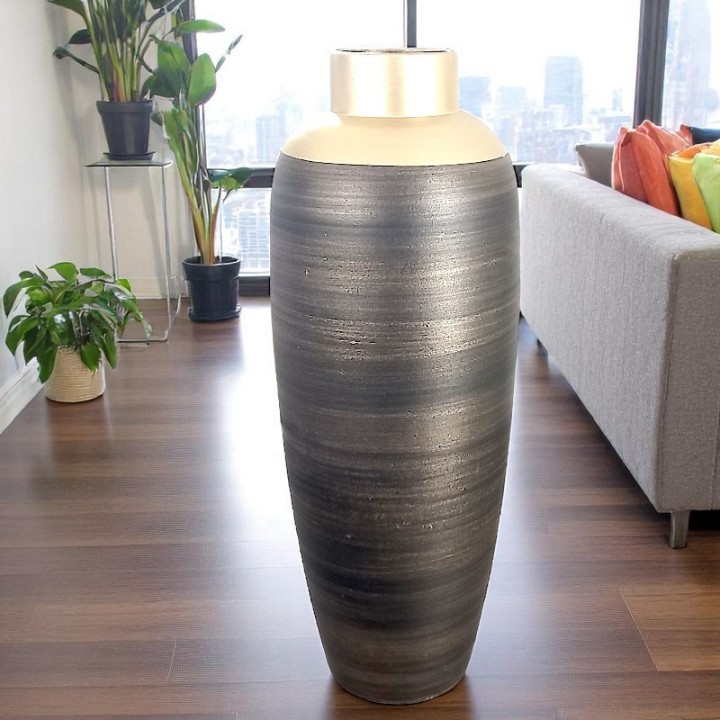 Large black and gold large vase