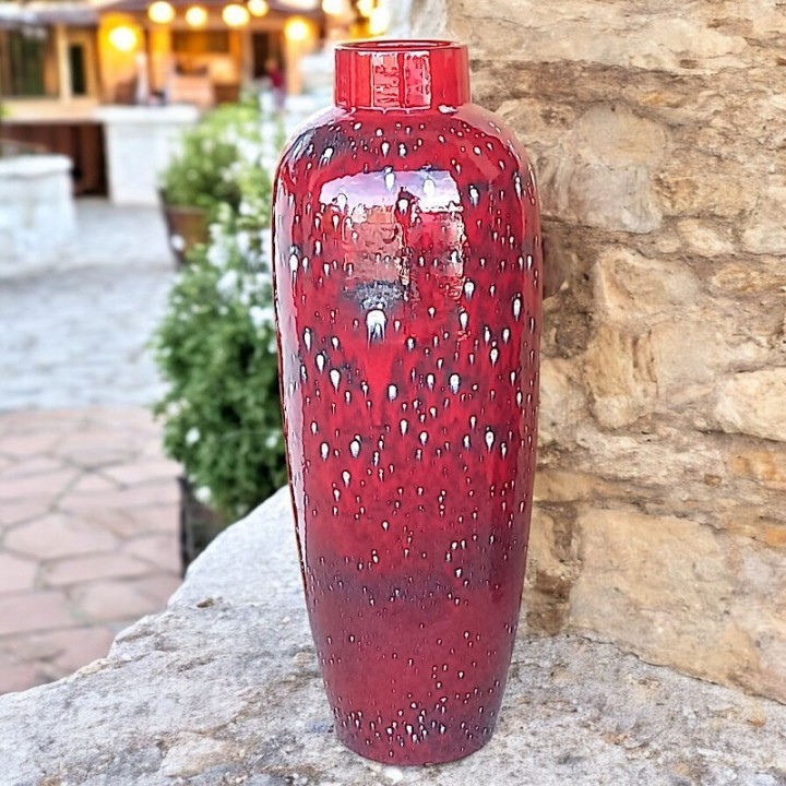 grand vase rouge vieux en terre cuite