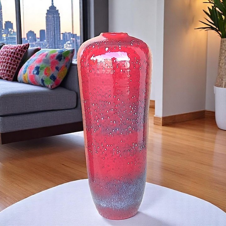 zeitgenössisch rote Vase in Terrakotta