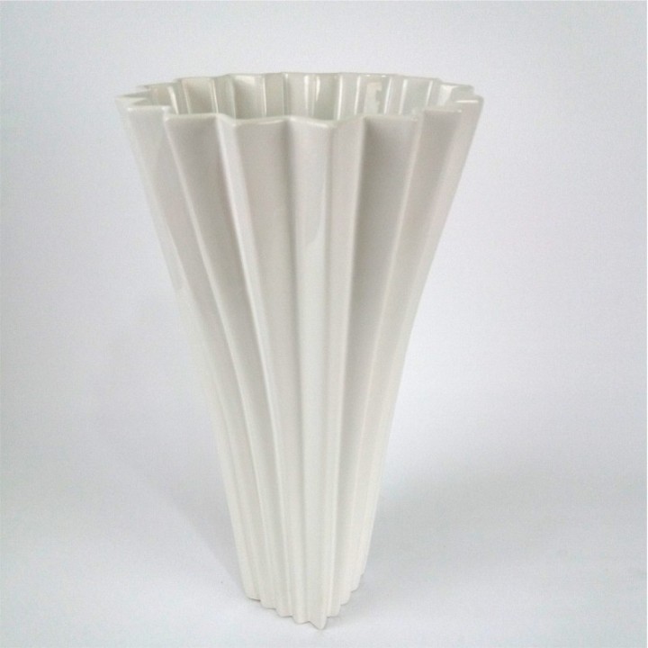 Jarrón decorativo moderno