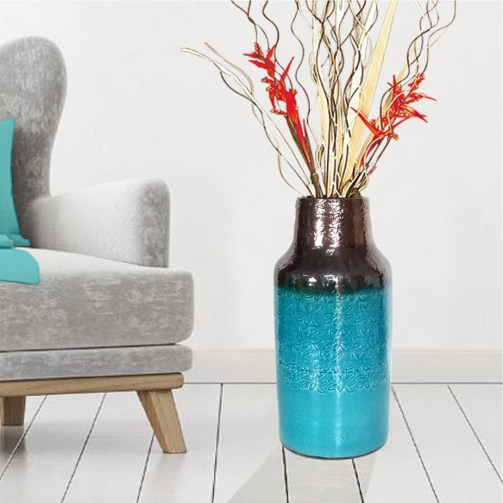 Vaso moderno con fiori